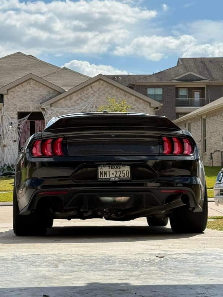 Mustang Ducktail Trunk with Wing and Decklid 2015–2023