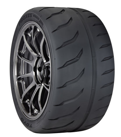 Toyo Proxes R888R Tire - 285/35ZR19 99Y