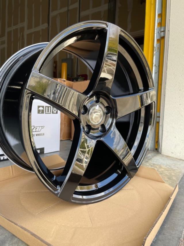 2005-2025 Mustang Forgestar Gloss Black CF5 20x9